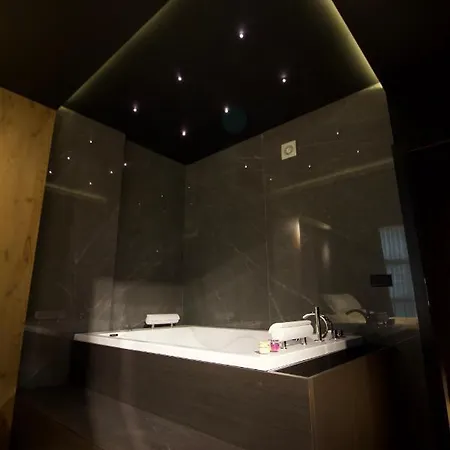 King's Κορυτσά