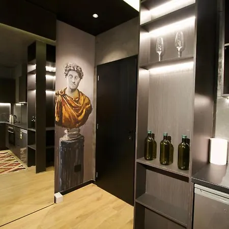 King's Κορυτσά